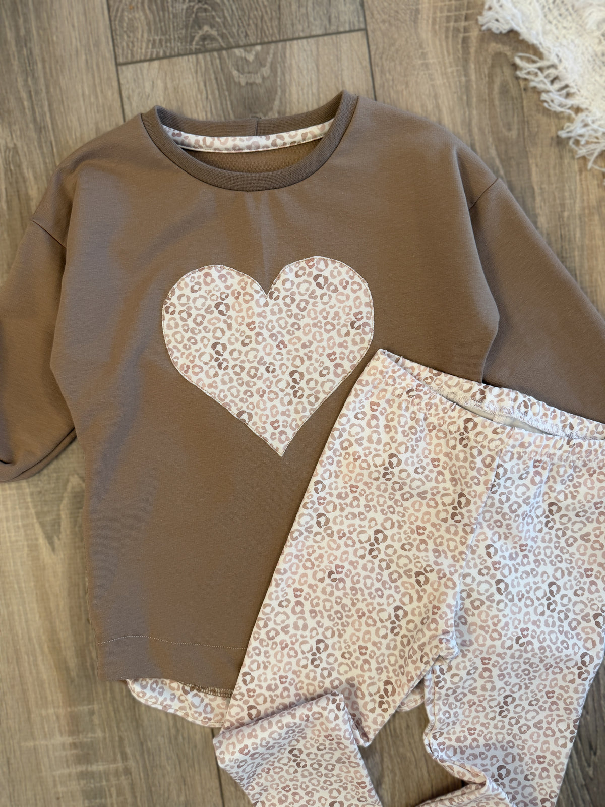 Pullover & Leggins Set - Gr. 104 - Leo/Taupe