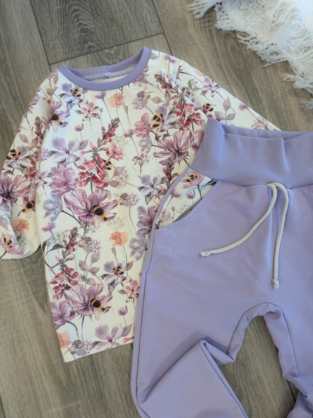 Longsleeve & Jogginghose Set - Gr. 104 - Bienen & Blumen