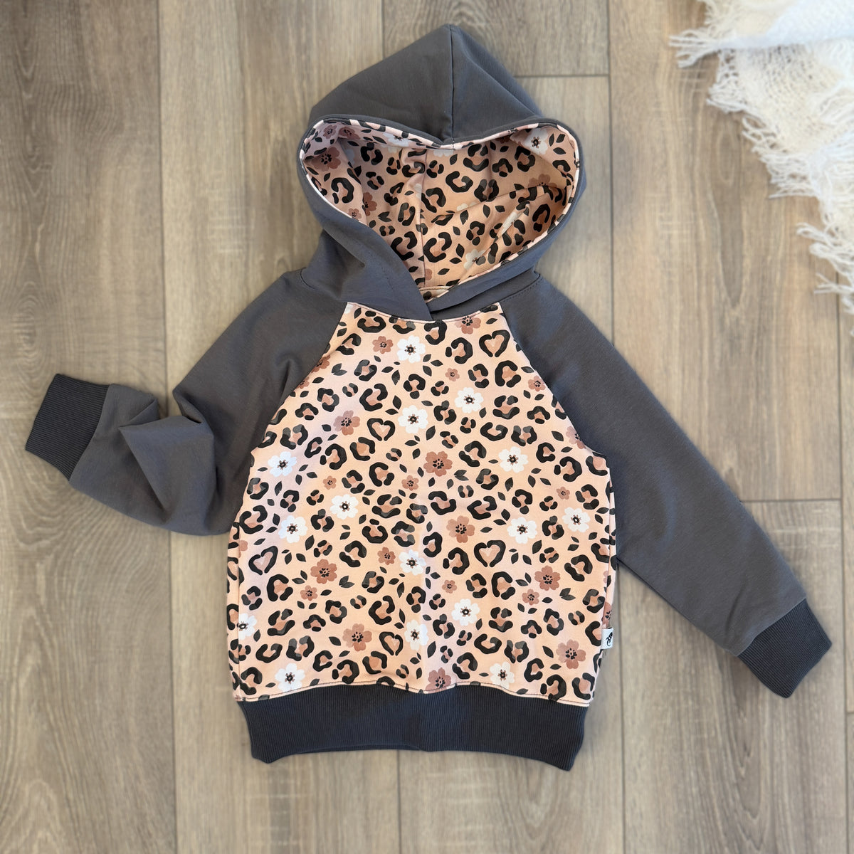 Raglan Hoodie - Gr. 98 - Leo