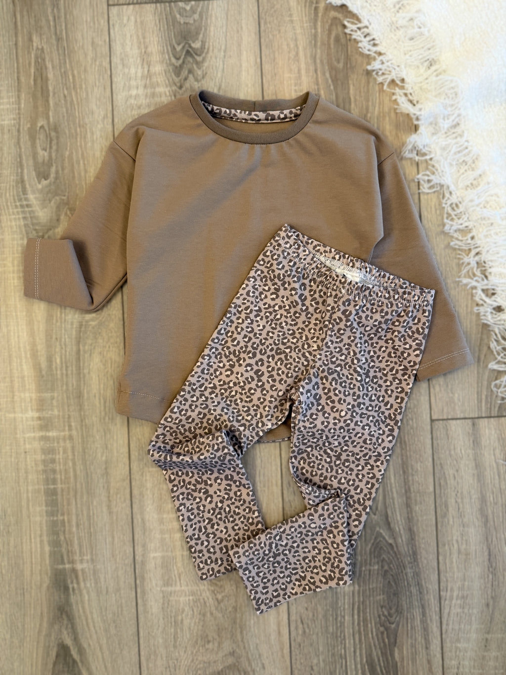 Pullover & Leggins Set - Gr. 98 - Leo/Taupe
