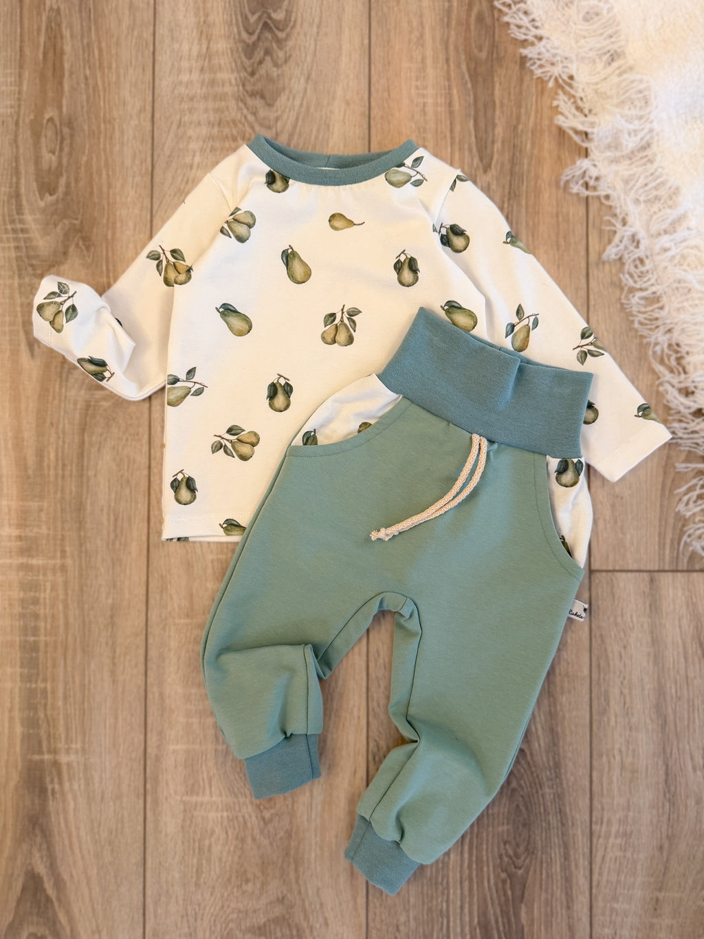 Longsleeve & Jogginghose Set - Gr. 86 - Birnen