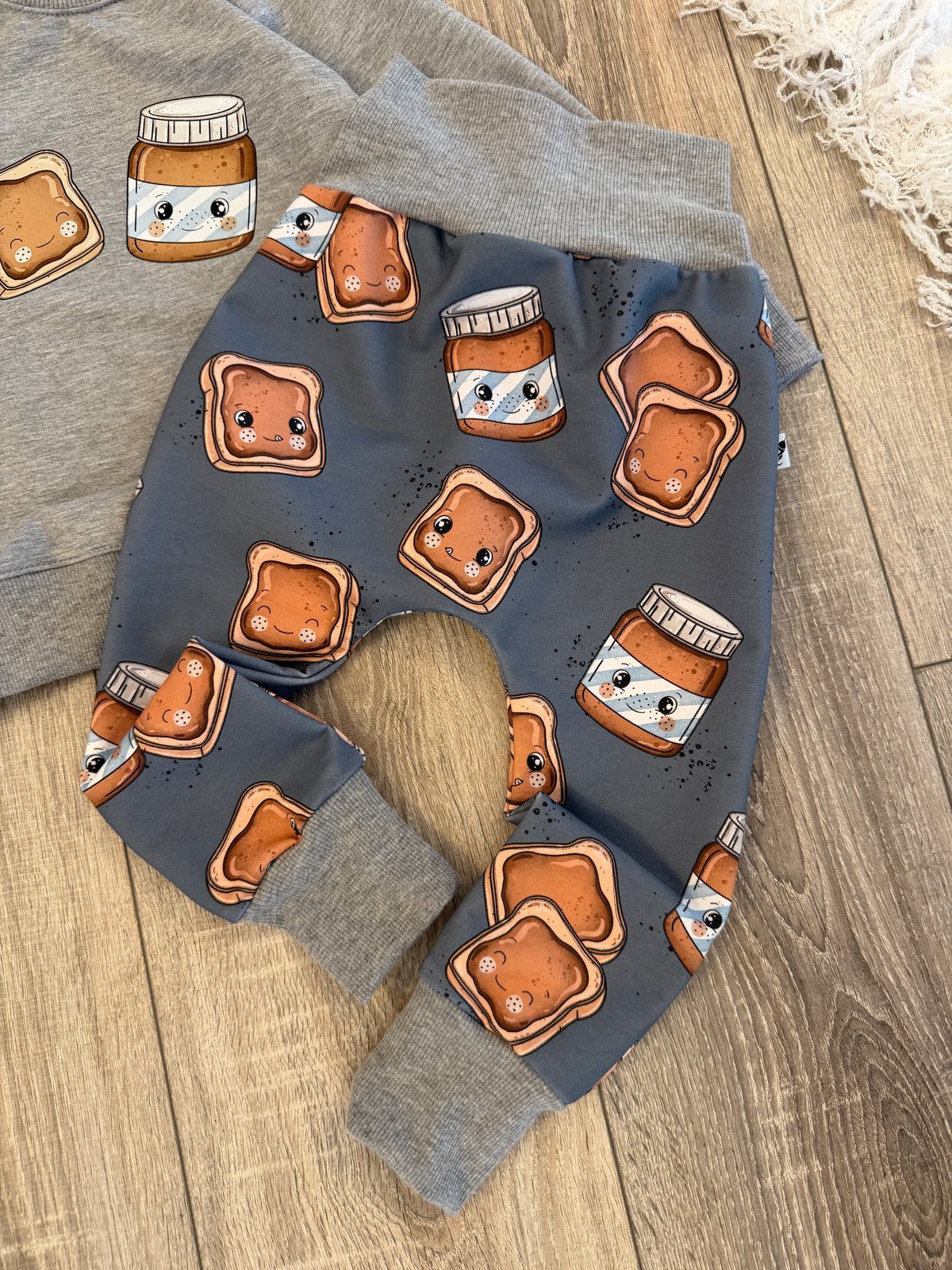 Pullover & Pumphose Set - Gr. 98 - Schoko Toast