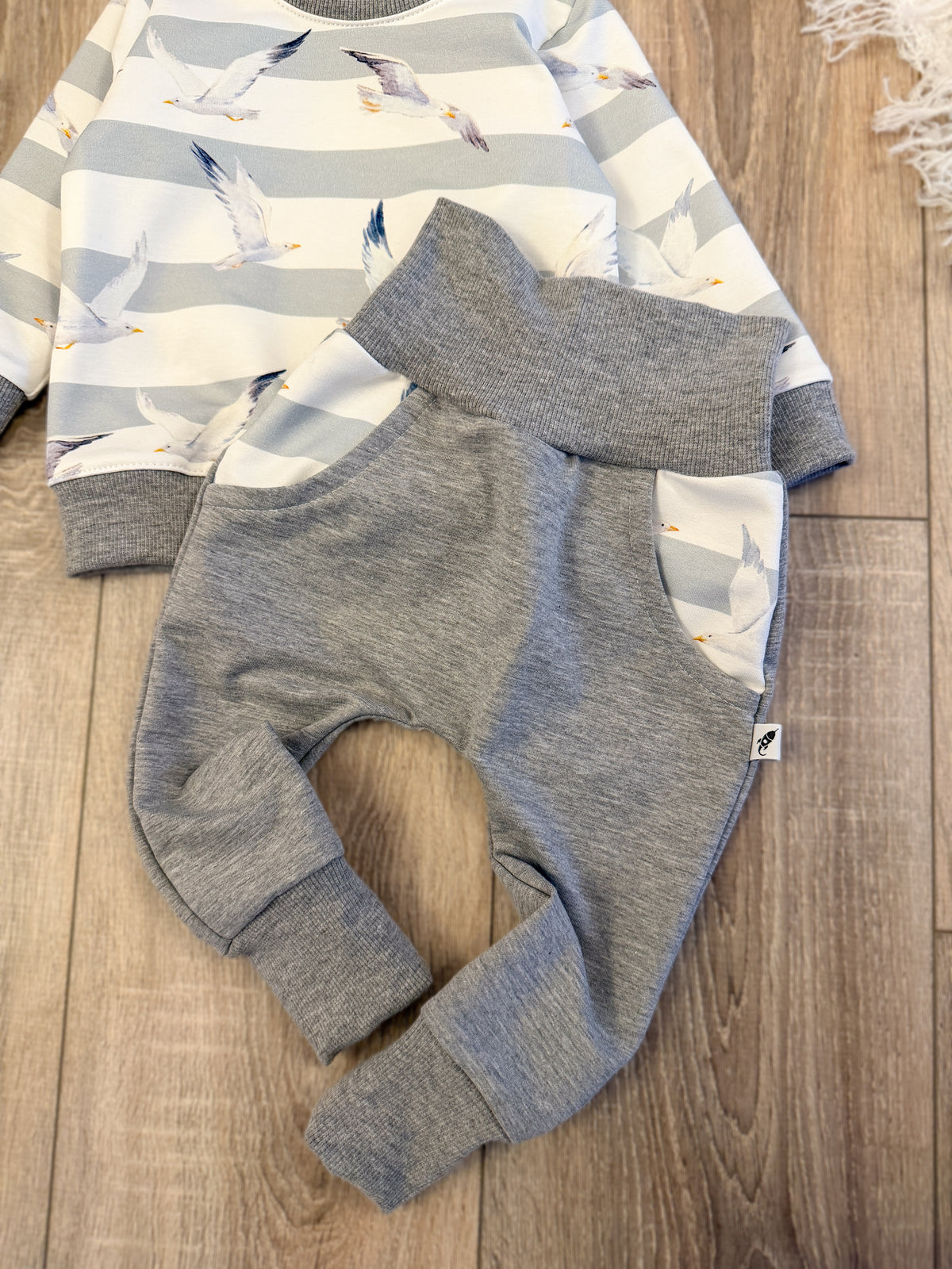 Pullover & Pumphose Set - Gr. 80 - Möwen/Streifen