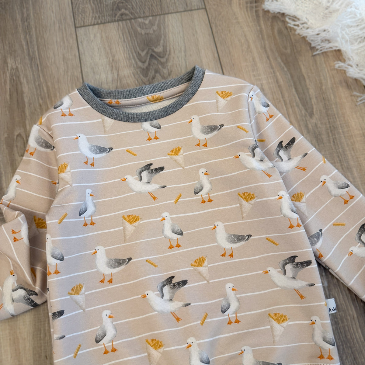 Pullover - Gr. 104 - Fritten Möwen