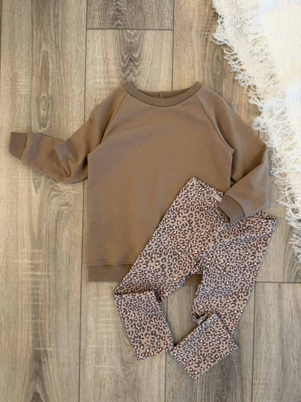 Pullover & Leggins Set - Gr. 92 - Leo/Taupe