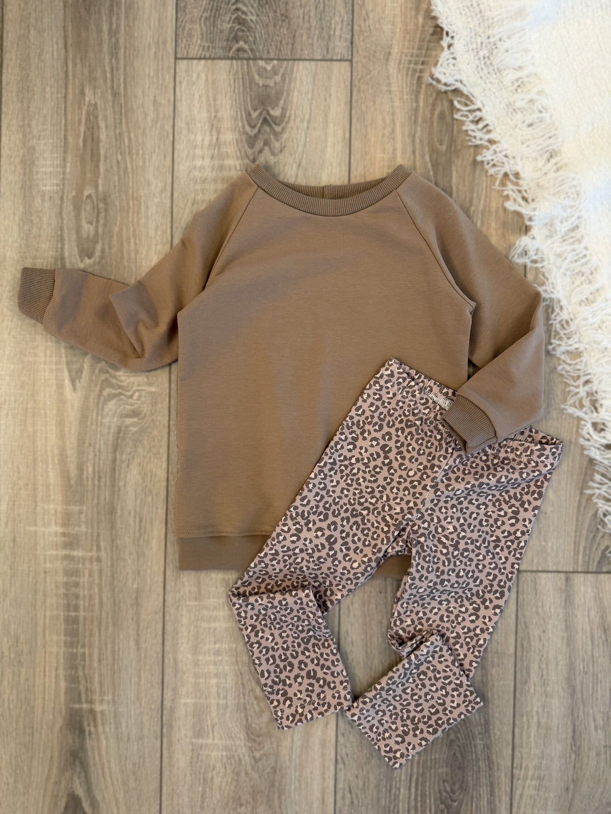 Pullover & Leggins Set - Gr. 92 - Leo/Taupe
