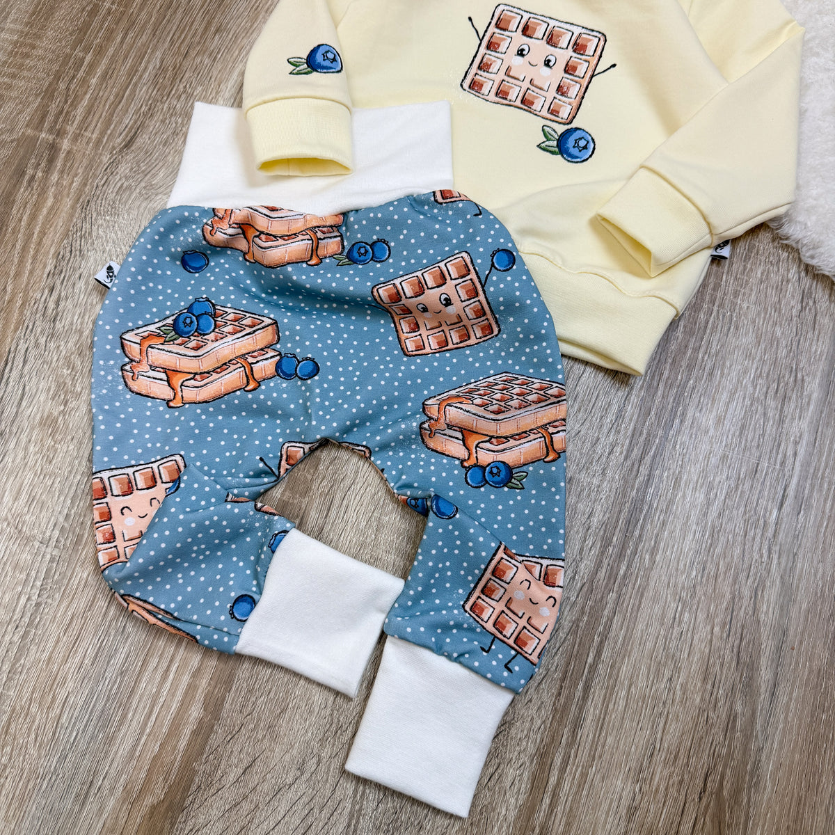 Pullover & Pumphose Set - Waffel & Blaubeere/Pastellgelb