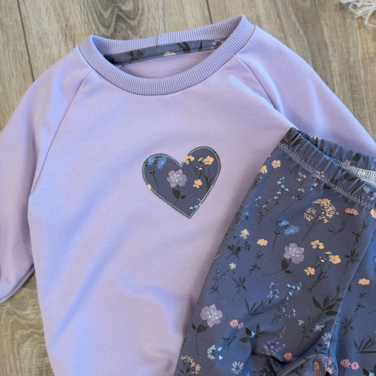 Pullover & Leggins Set - Gr. 104 - Blumen dunkel