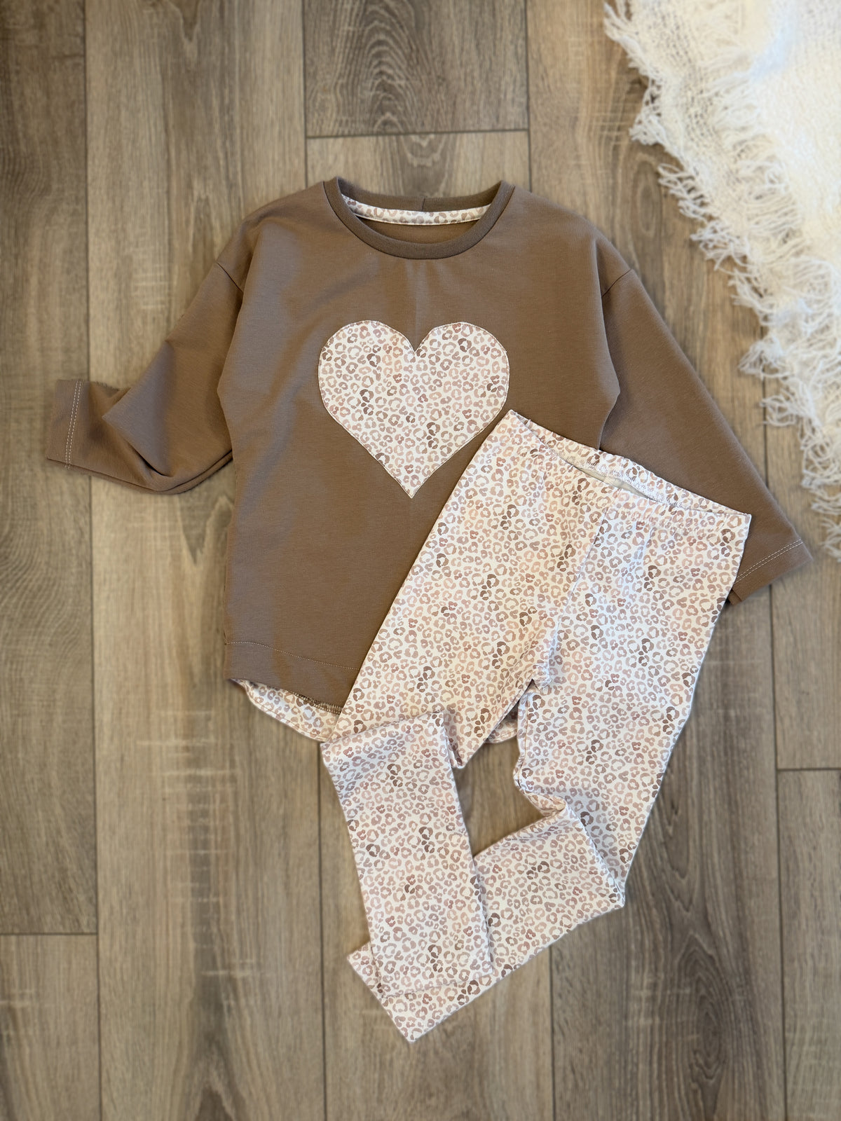 Pullover & Leggins Set - Gr. 104 - Leo/Taupe